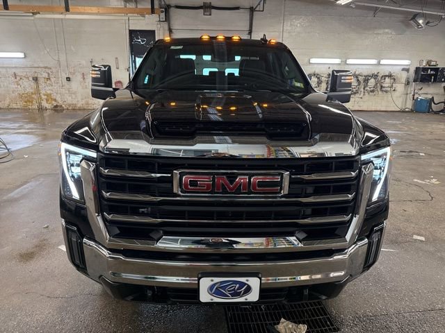 New 2026 GMC Sierra 2500 SLT w/ SLT Convenience Package image 2
