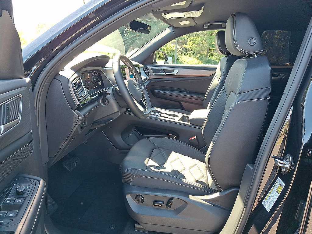 Used 2026 Volkswagen Atlas Cross Sport SE w/ MDO Package AWD/4WD image 14