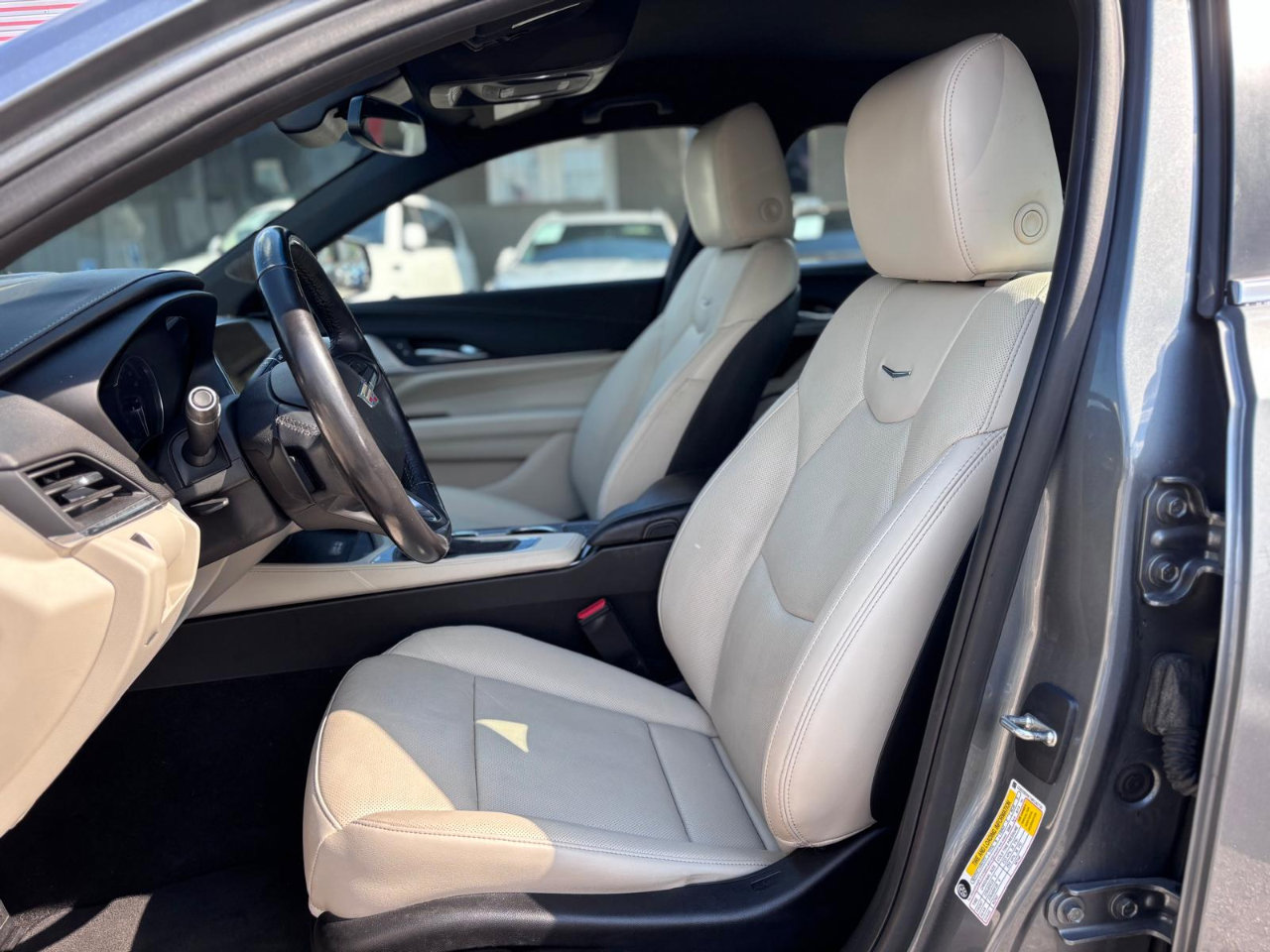 Used 2021 Cadillac CT4 Premium Luxury image 8