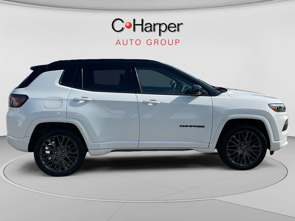 Used 2022 Jeep Compass High Altitude AWD/4WD image 2
