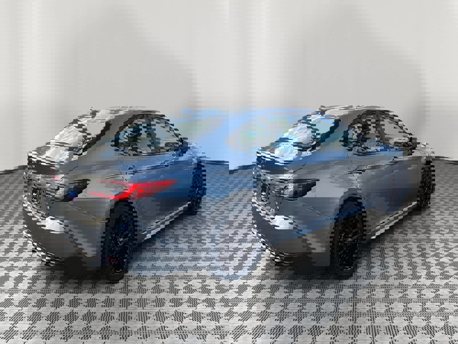 Used 2025 Toyota Camry SE image 5