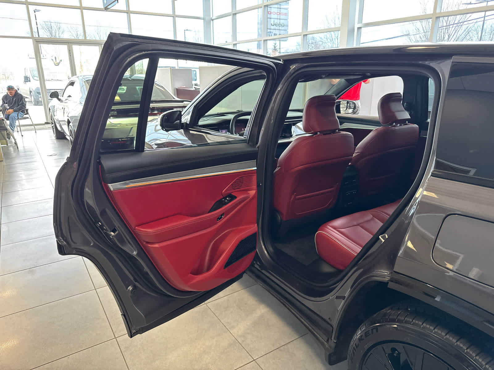 Used 2024 Jeep Wagoneer Launch Edition image 30