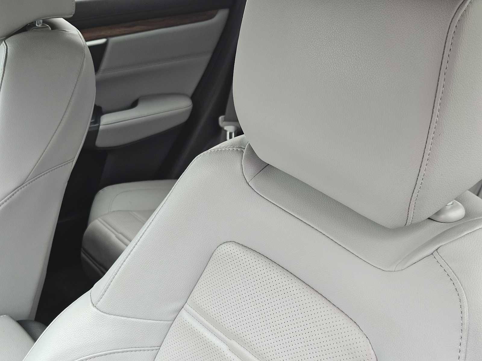 Used 2019 Honda CR-V Touring image 15