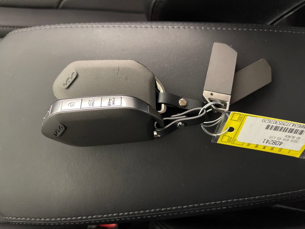 Used 2025 Kia K5 EX FWD image 26
