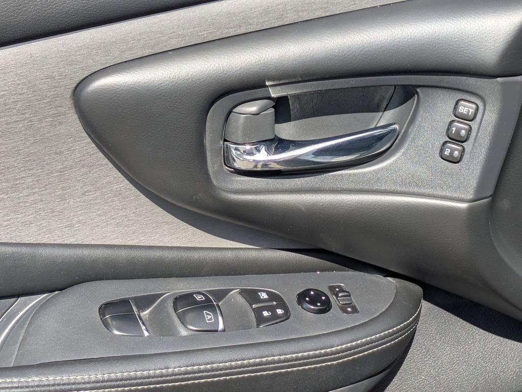 Used 2023 Nissan Murano SL w/ SL Moonroof Package image 13