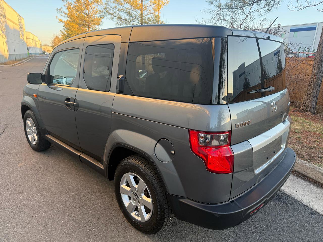 Used 2011 Honda Element EX image 3