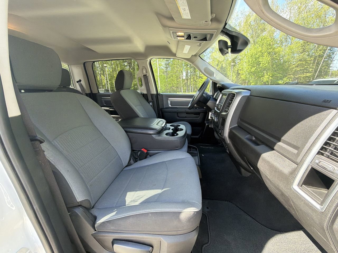 Used 2023 RAM 1500 Classic SLT w/ Protection Group AWD/4WD image 19