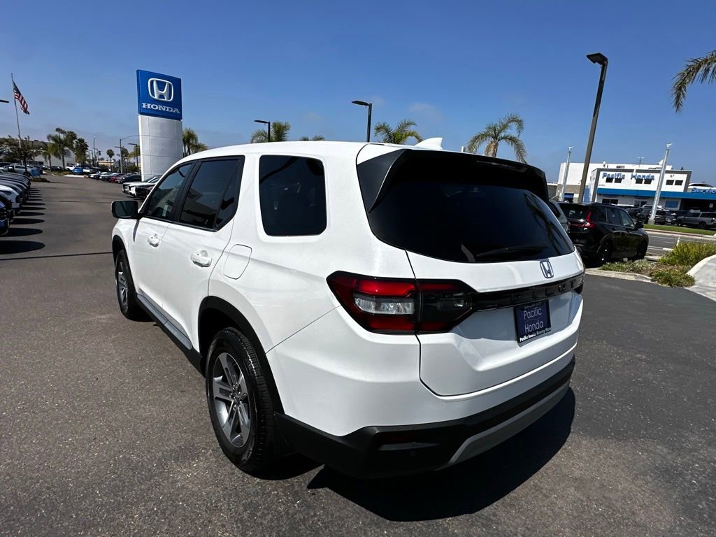 Used 2025 Honda Pilot EX-L image 6