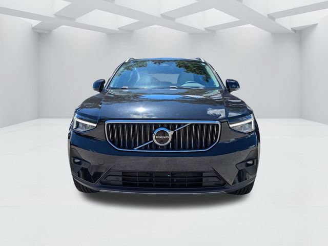 Certified 2023 Volvo XC40 B5 Plus w/ Protection Package Premier AWD/4WD image 11