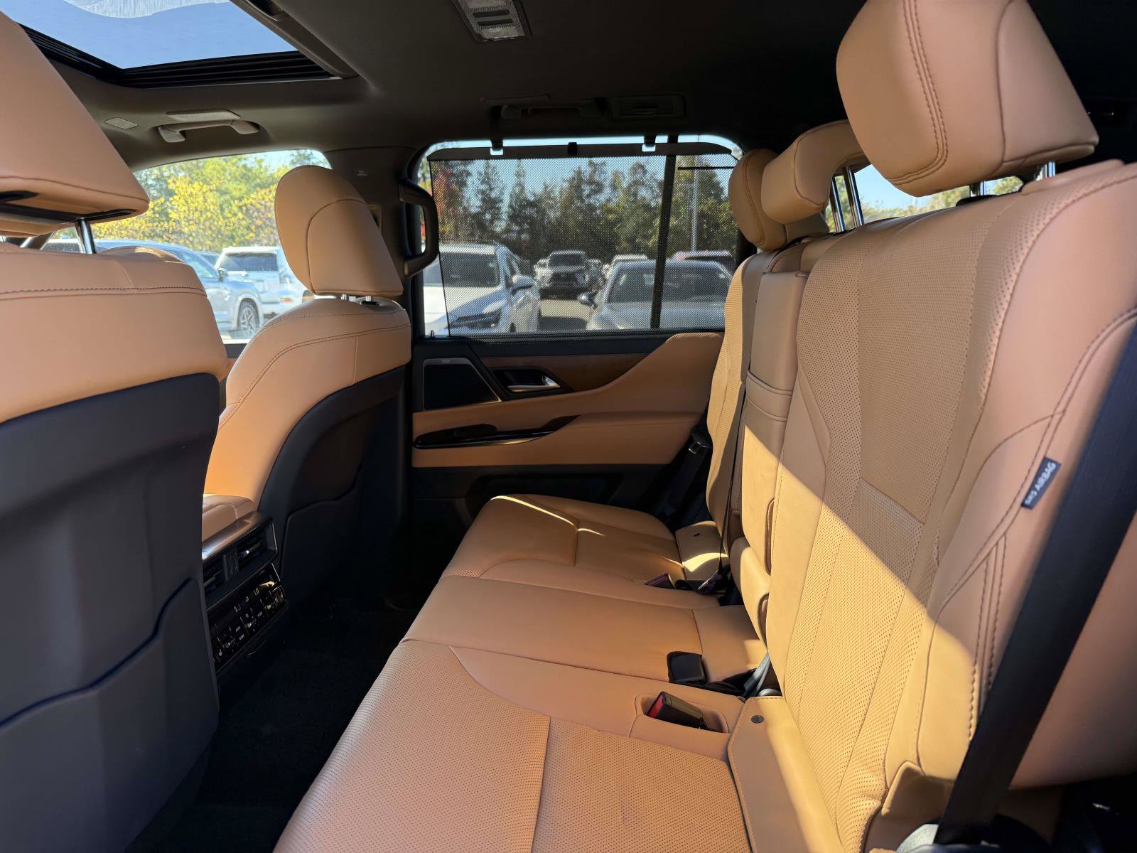 Used 2026 Lexus LX 700h Luxury w/ Accessory Package (Z1) AWD/4WD image 18