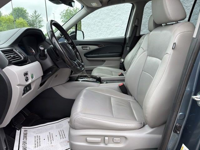 Used 2019 Honda Pilot Elite image 14
