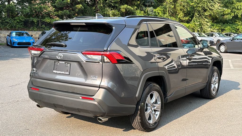 Used 2025 Toyota RAV4 XLE w/ Convenience Package AWD/4WD image 4
