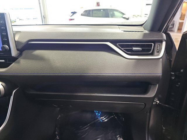 Used 2022 Toyota RAV4 XSE w/ XSE Grade Weather Package AWD/4WD image 40