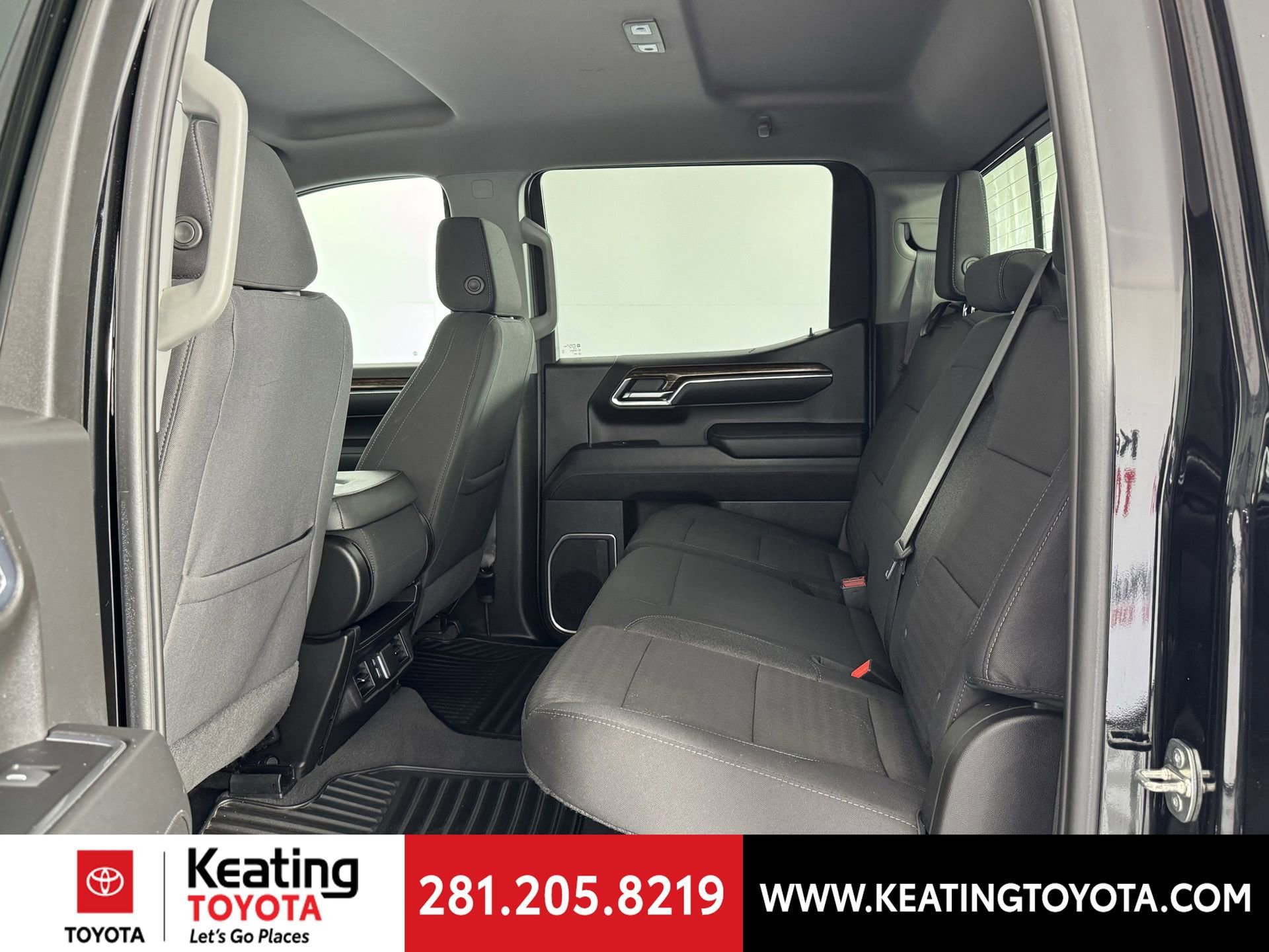 Used 2024 GMC Sierra 1500 SLE w/ Preferred Package RWD image 15