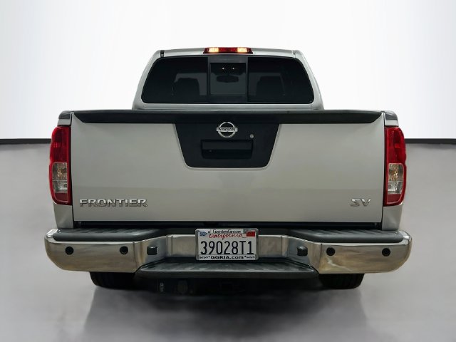 Used 2014 Nissan Frontier SV w/ SV Value Truck Package RWD image 6