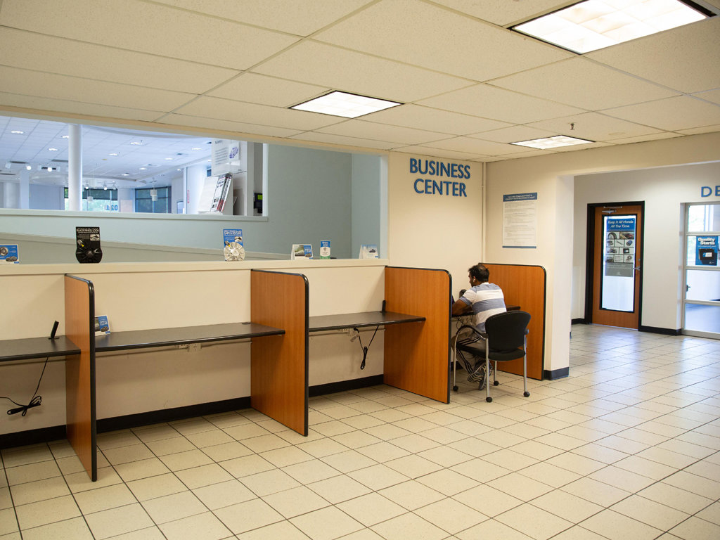 Used 2018 Honda Fit Sport image 11