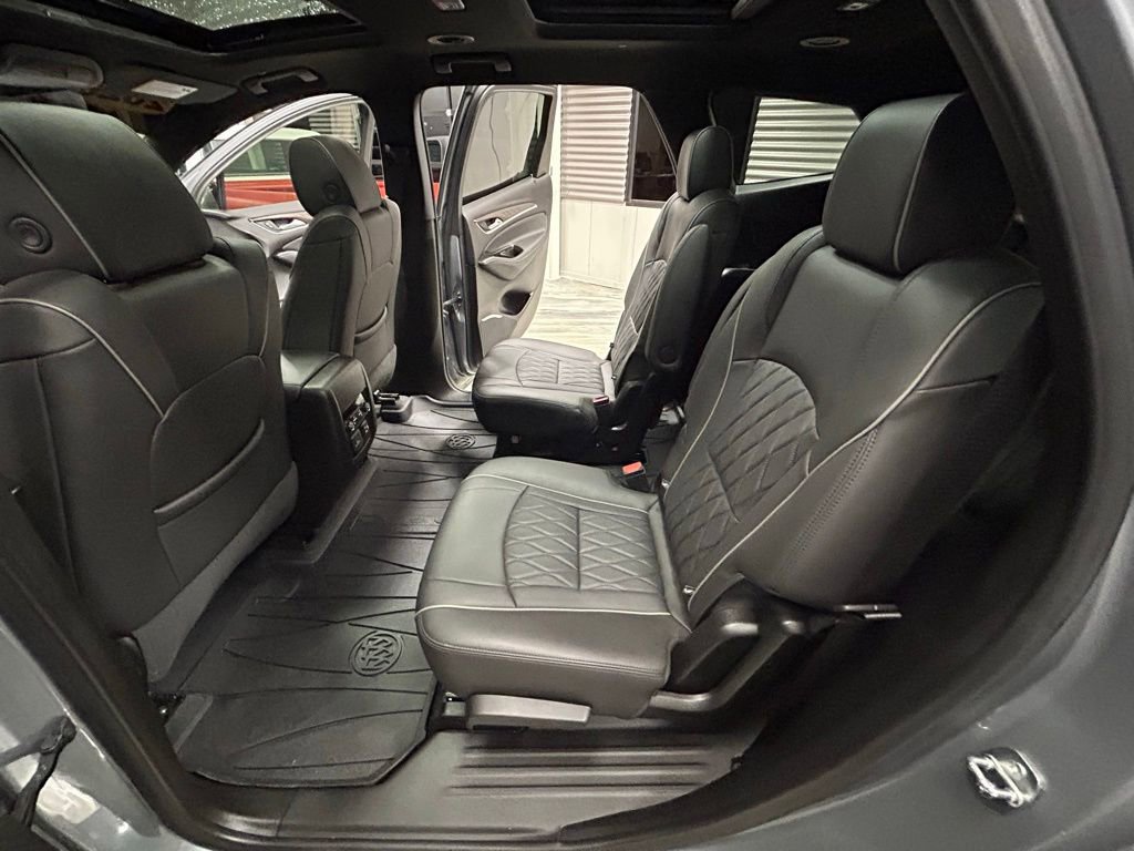 Used 2023 Buick Enclave Avenir w/ Avenir Technology Package image 53