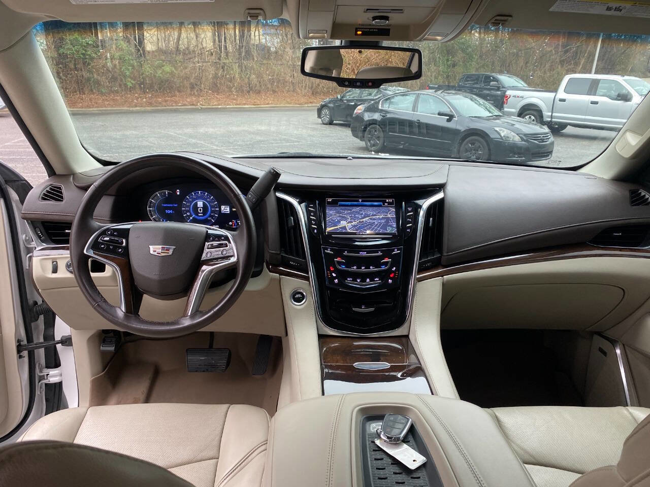 Used 2017 Cadillac Escalade ESV 2WD image 44