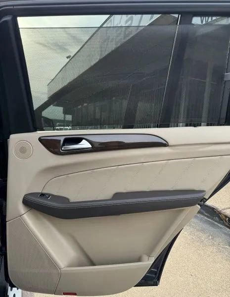 Used 2016 Mercedes-Benz GL 450 4MATIC image 17