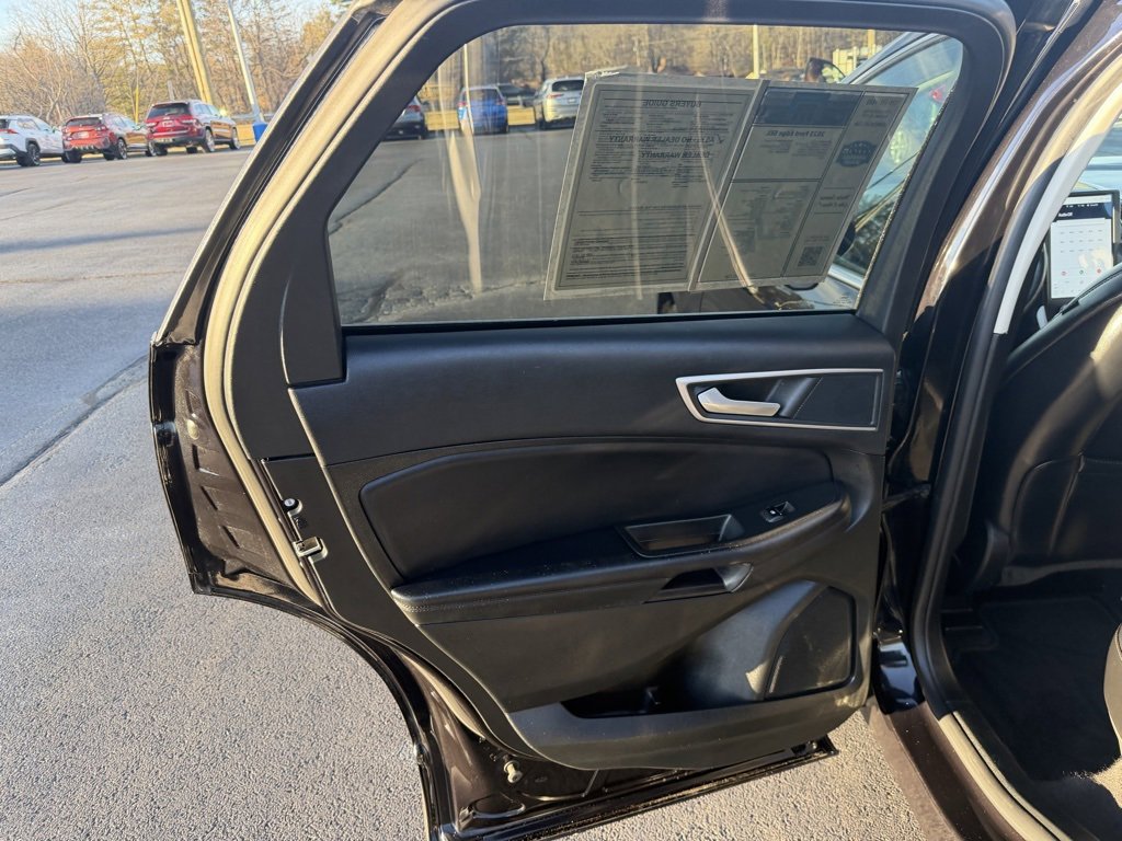 Used 2023 Ford Edge SEL image 20