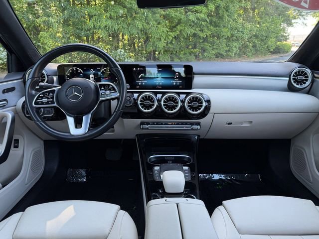 Used 2022 Mercedes-Benz A 220 4MATIC image 40