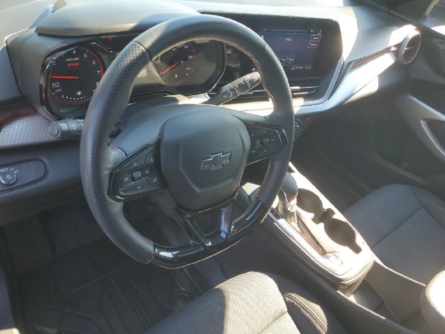 Certified 2024 Chevrolet Trax RS w/ Sunroof Package FWD image 16