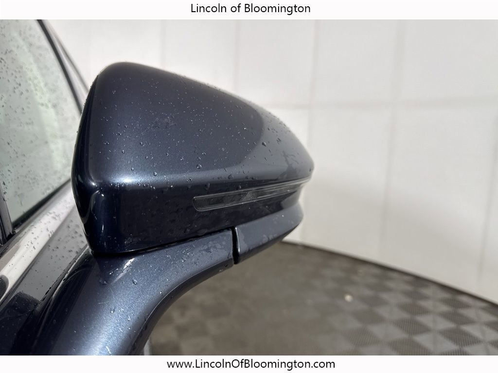 Used 2022 Lincoln Nautilus Reserve image 18