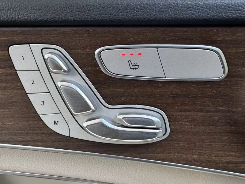 Used 2021 Mercedes-Benz C 300 Sedan image 35
