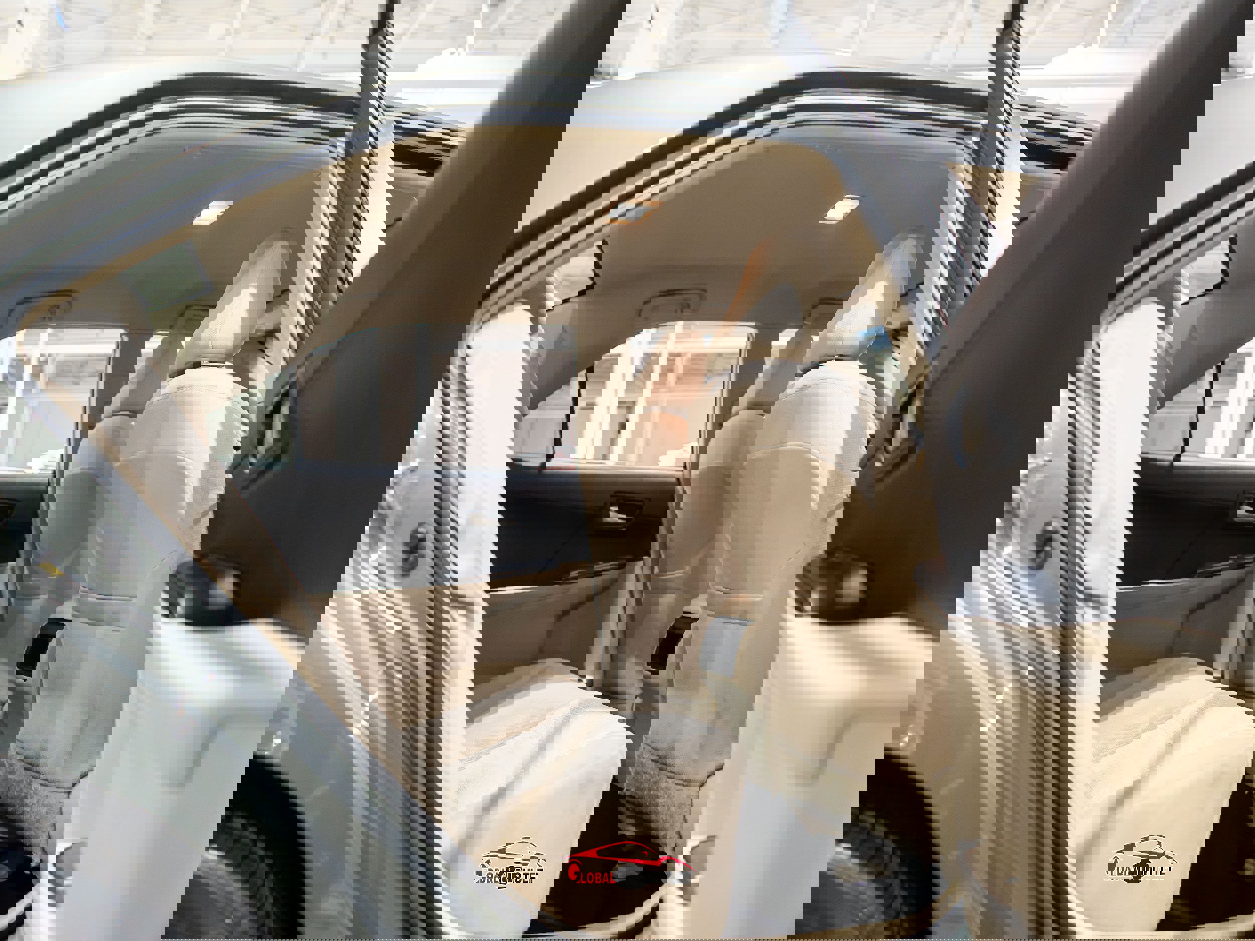 Used 2013 Toyota Camry LE image 19