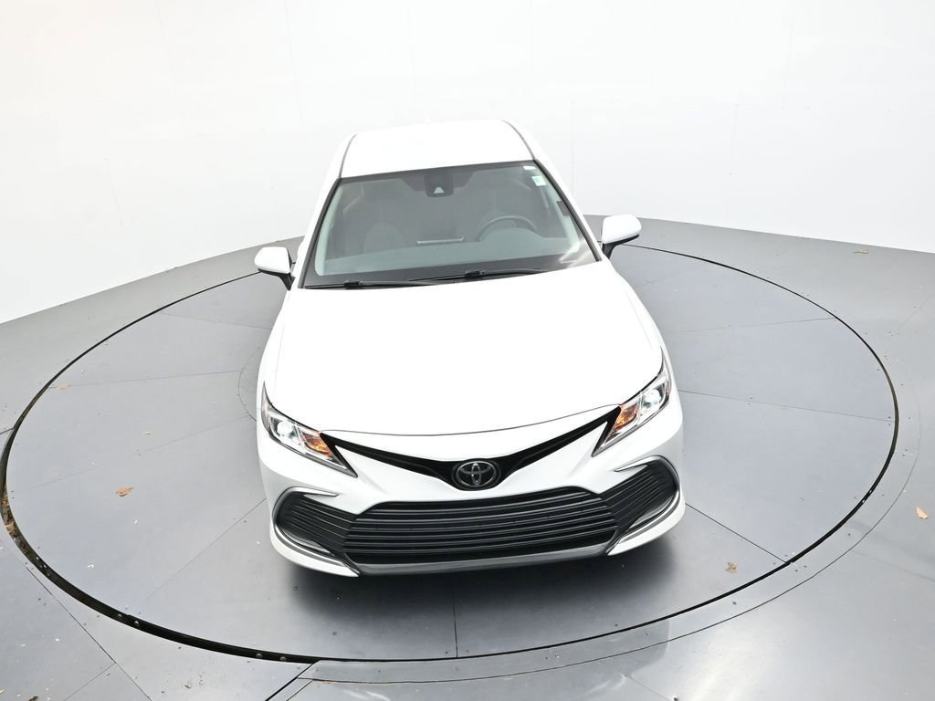 Used 2024 Toyota Camry LE image 20