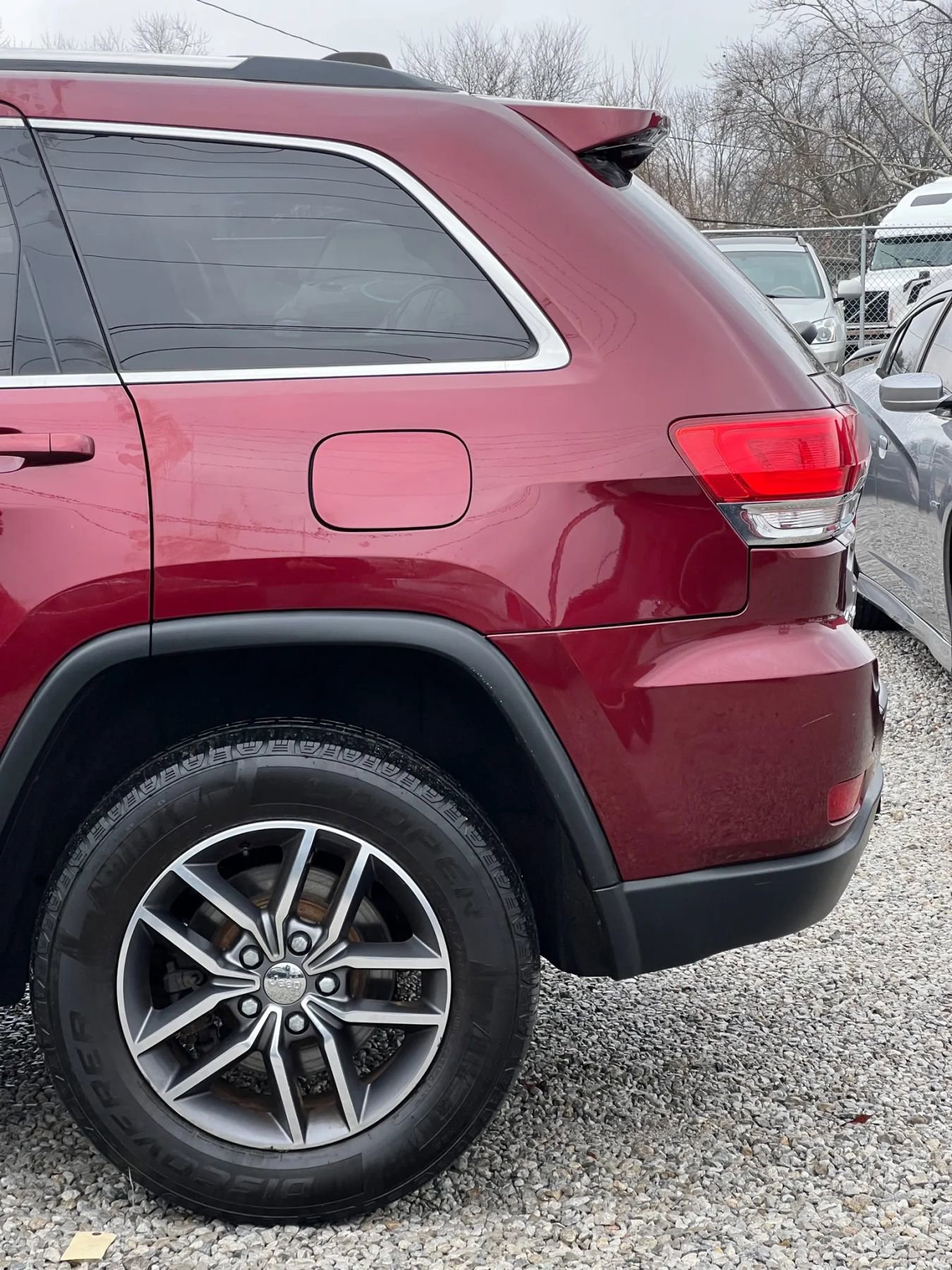 Used 2018 Jeep Grand Cherokee Laredo image 6