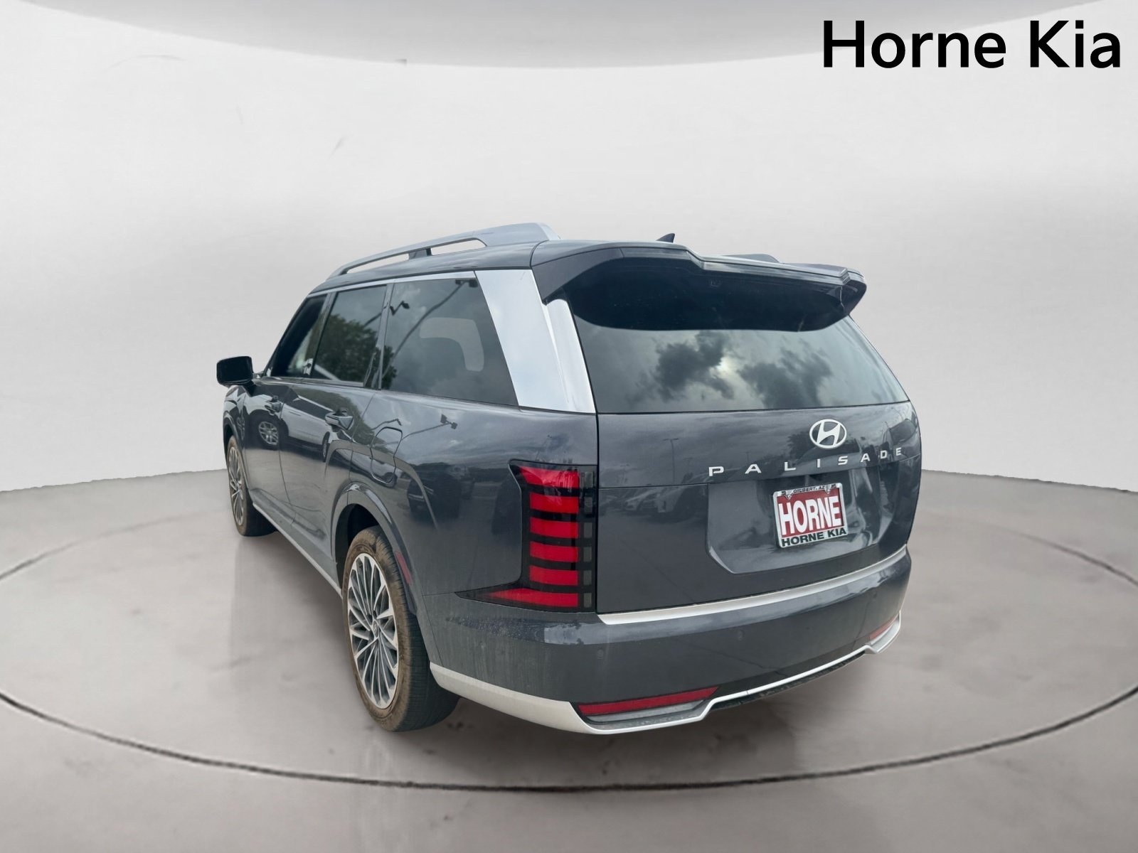 Used 2026 Hyundai Palisade Calligraphy FWD image 5