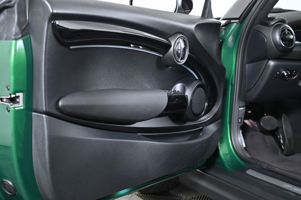 Used 2024 MINI Cooper S image 31
