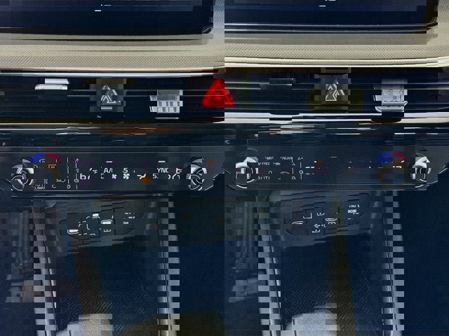 New 2025 Kia K5 LXS image 15