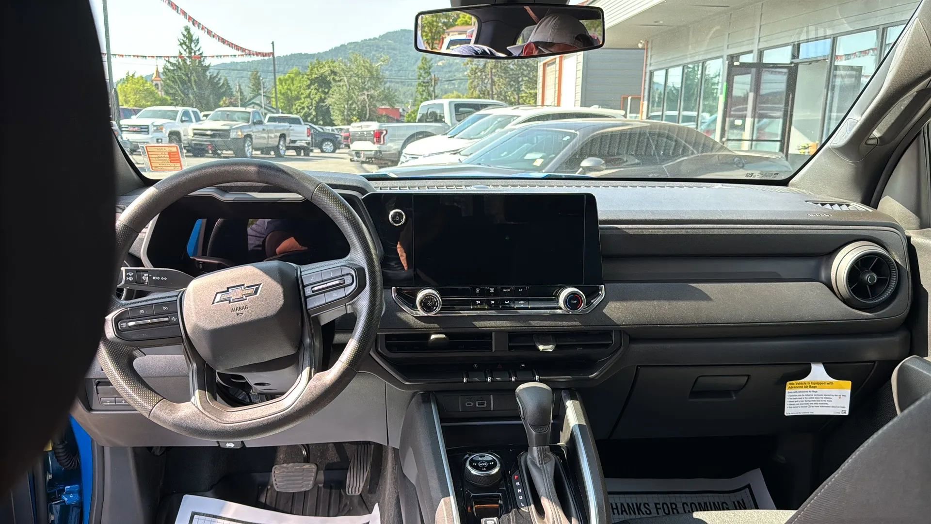 Used 2023 Chevrolet Colorado Trail Boss image 8