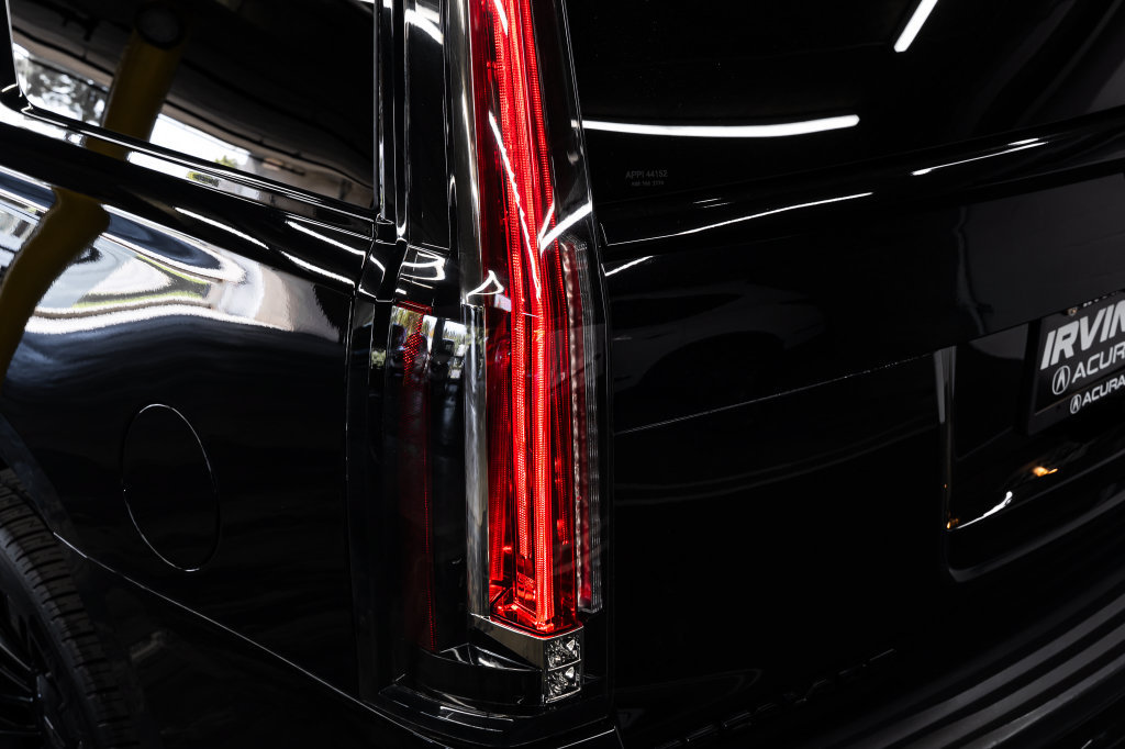 Used 2020 Cadillac Escalade Platinum RWD image 14