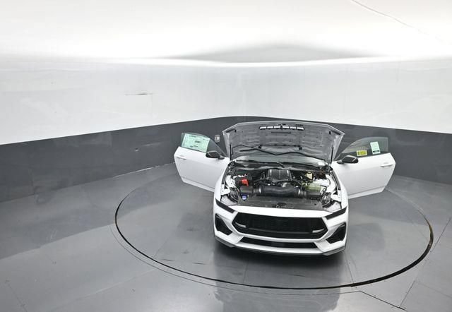 New 2026 Ford Mustang GT w/ GT Performance Package RWD image 32