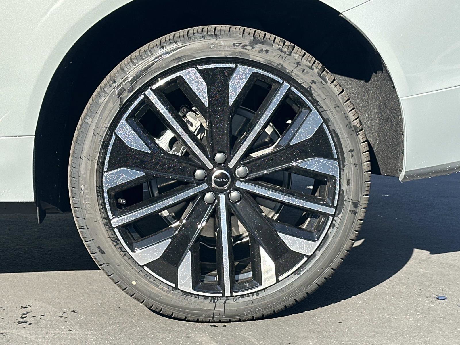 New 2026 Volvo XC60 T8 Ultra w/ Protection Package Premier AWD/4WD image 23
