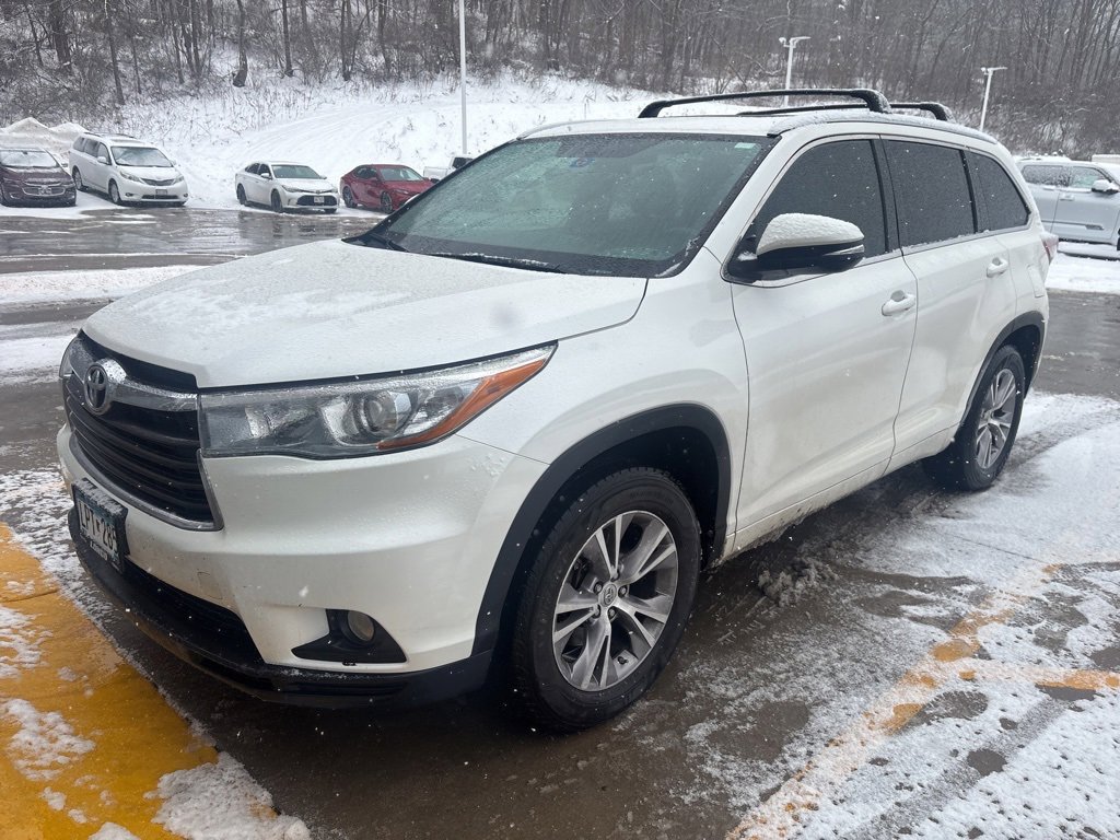 Used 2015 Toyota Highlander XLE image 19
