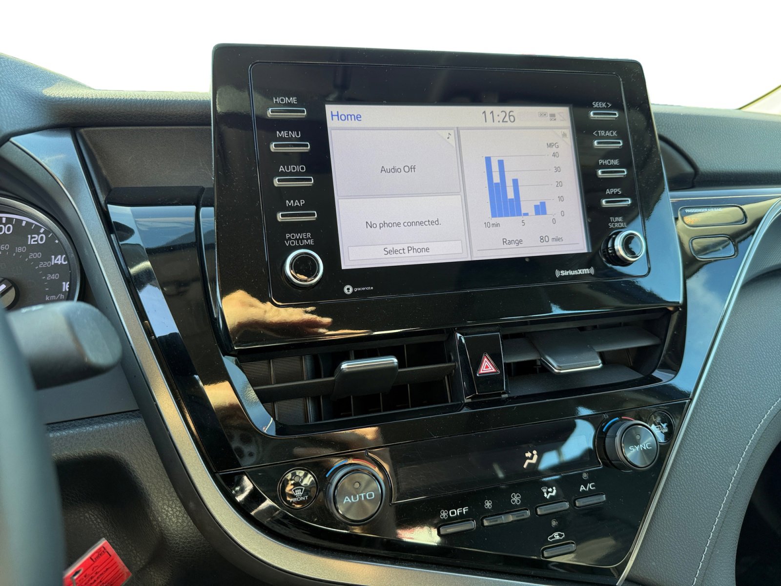 Used 2022 Toyota Camry SE image 12