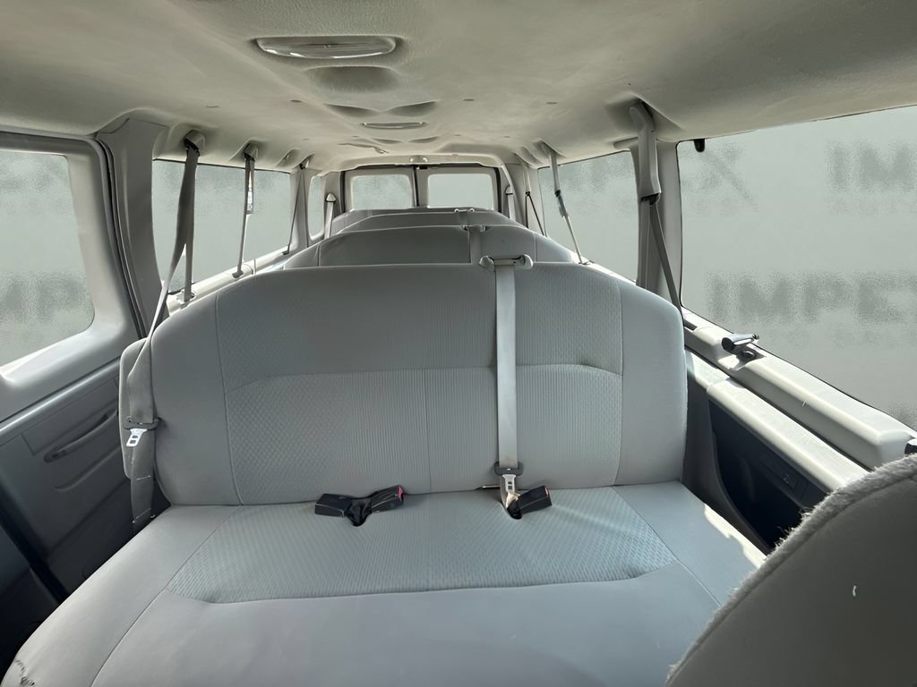 Used 2008 Ford E-350 and Econoline 350 XLT RWD image 10