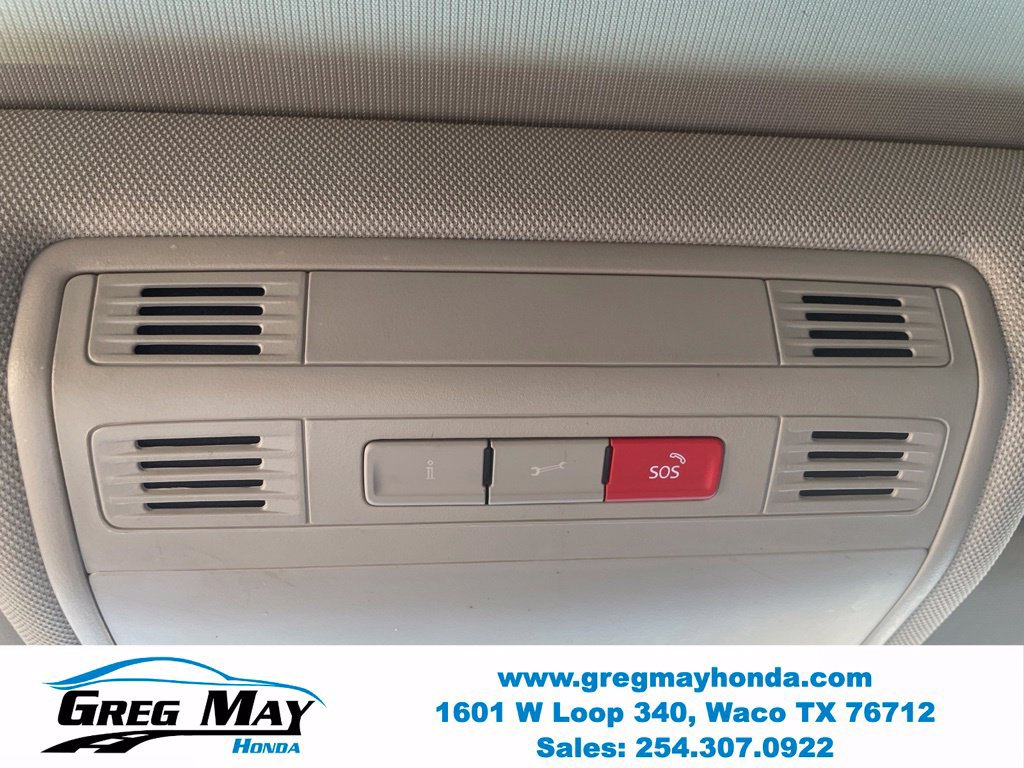 Used 2024 Volkswagen Tiguan SE w/ Panoramic Sunroof Package FWD image 23