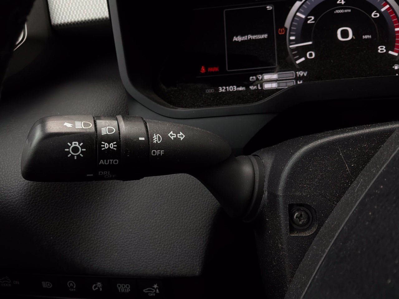 Used 2024 Toyota Tundra Limited AWD/4WD image 46