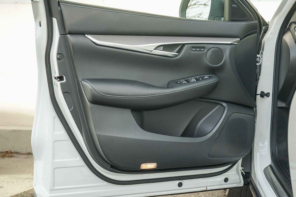 Certified 2023 INFINITI QX50 Luxe image 19