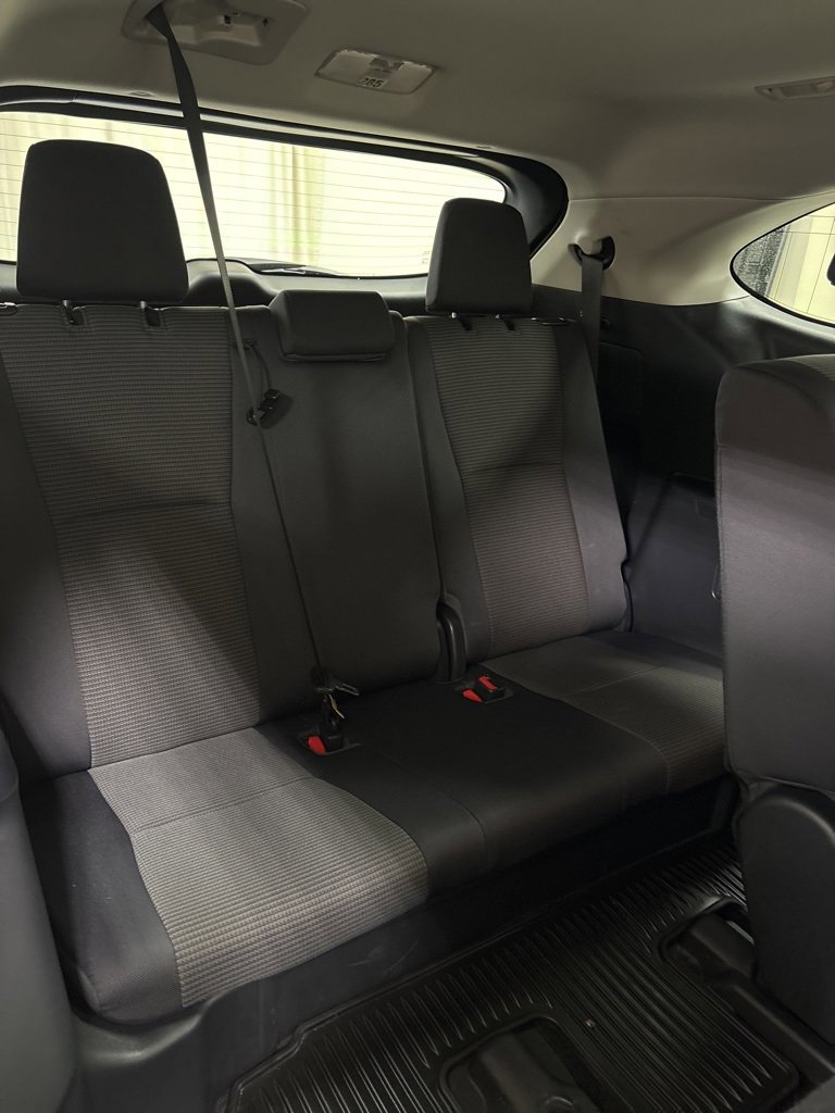 Used 2023 Toyota Highlander L image 41