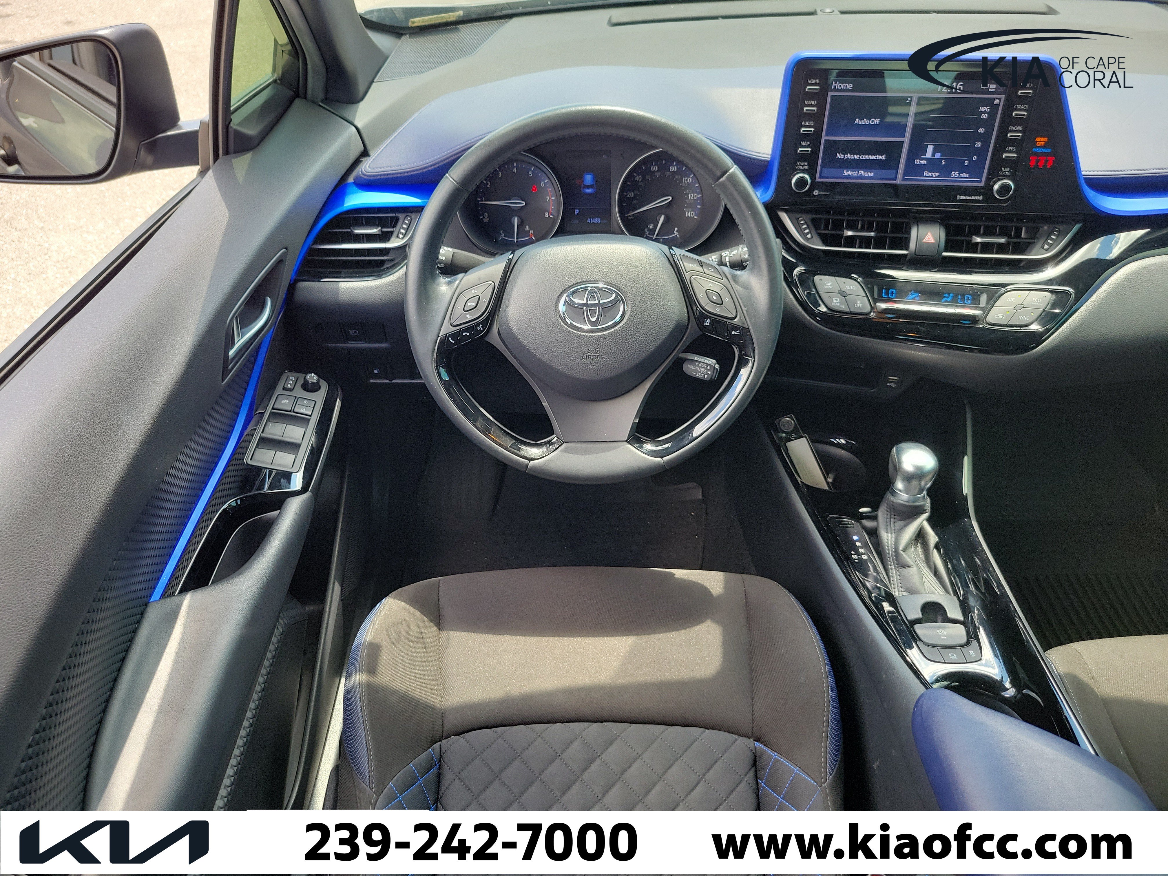 Used 2020 Toyota C-HR XLE FWD image 16