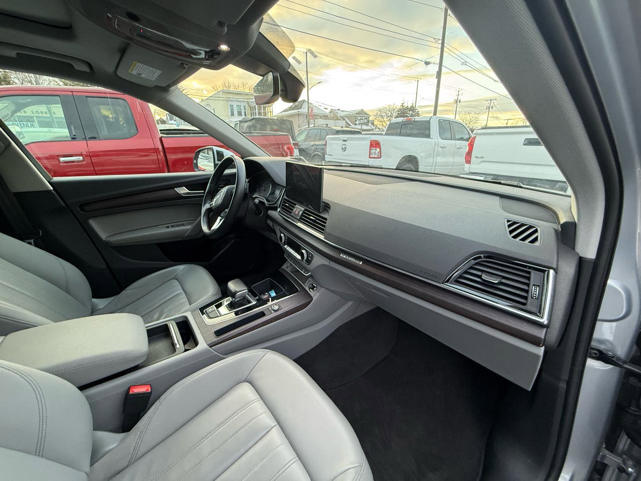 Used 2021 Audi Q5 2.0T Premium w/ Convenience Package image 23