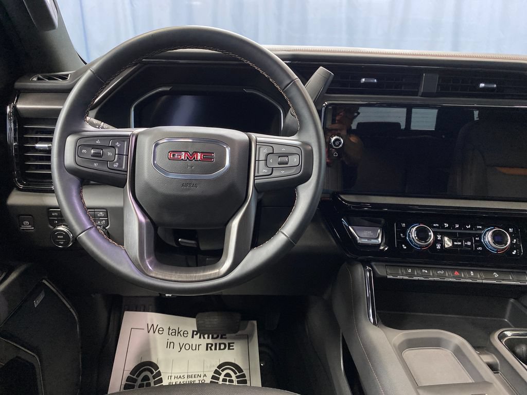 Used 2024 GMC Sierra 2500 AT4 w/ Technology Package AWD/4WD image 28