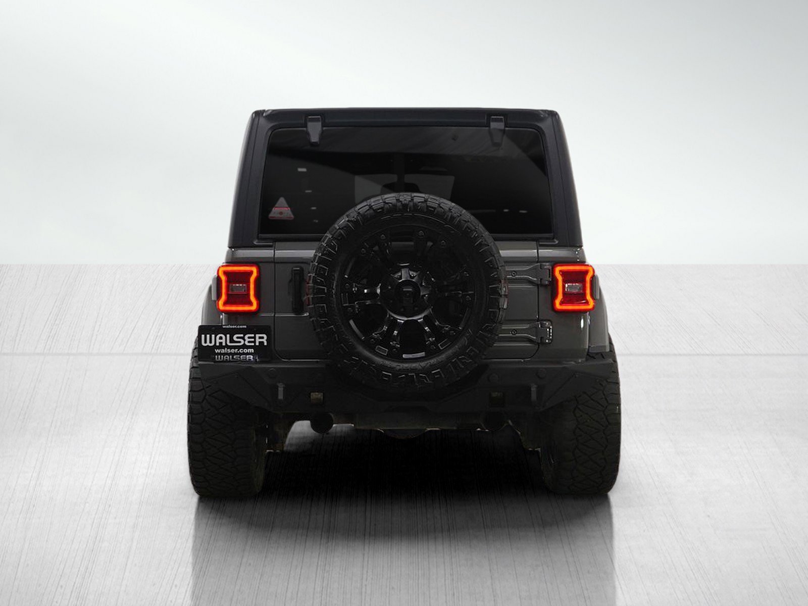 Used 2021 Jeep Wrangler Unlimited Sahara w/ LED Lighting Group image 4