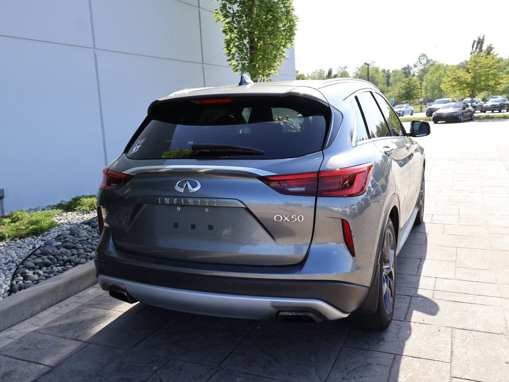 Used 2019 INFINITI QX50 Essential w/ Sensory Package AWD/4WD image 6
